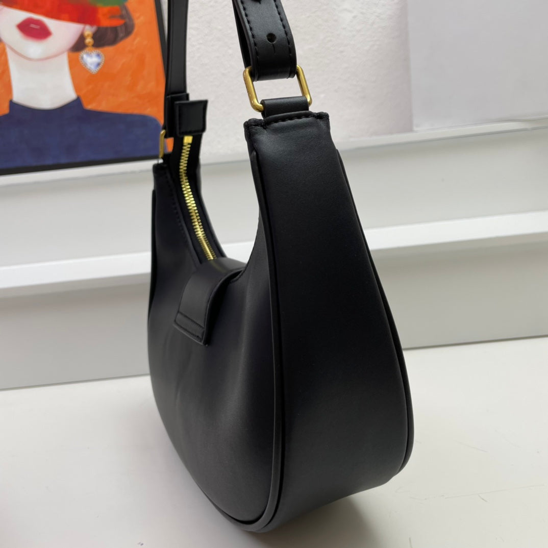 23 CALFSKIN BAG BLACK Amelia