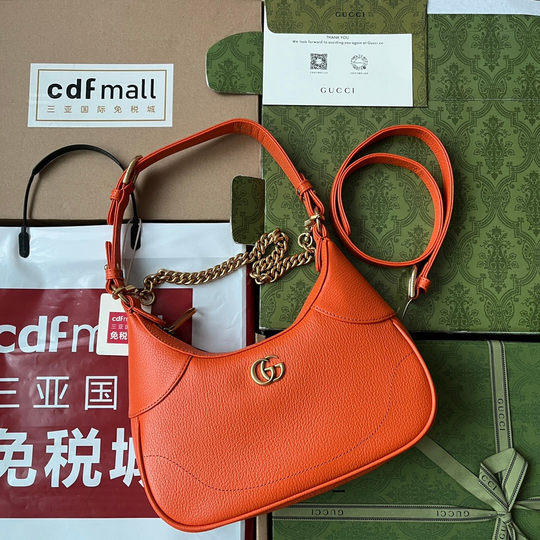 SHOULDER BAG 25 IN ORANGE CALFSKIN GOLD HARDWARE Amelia Amelia