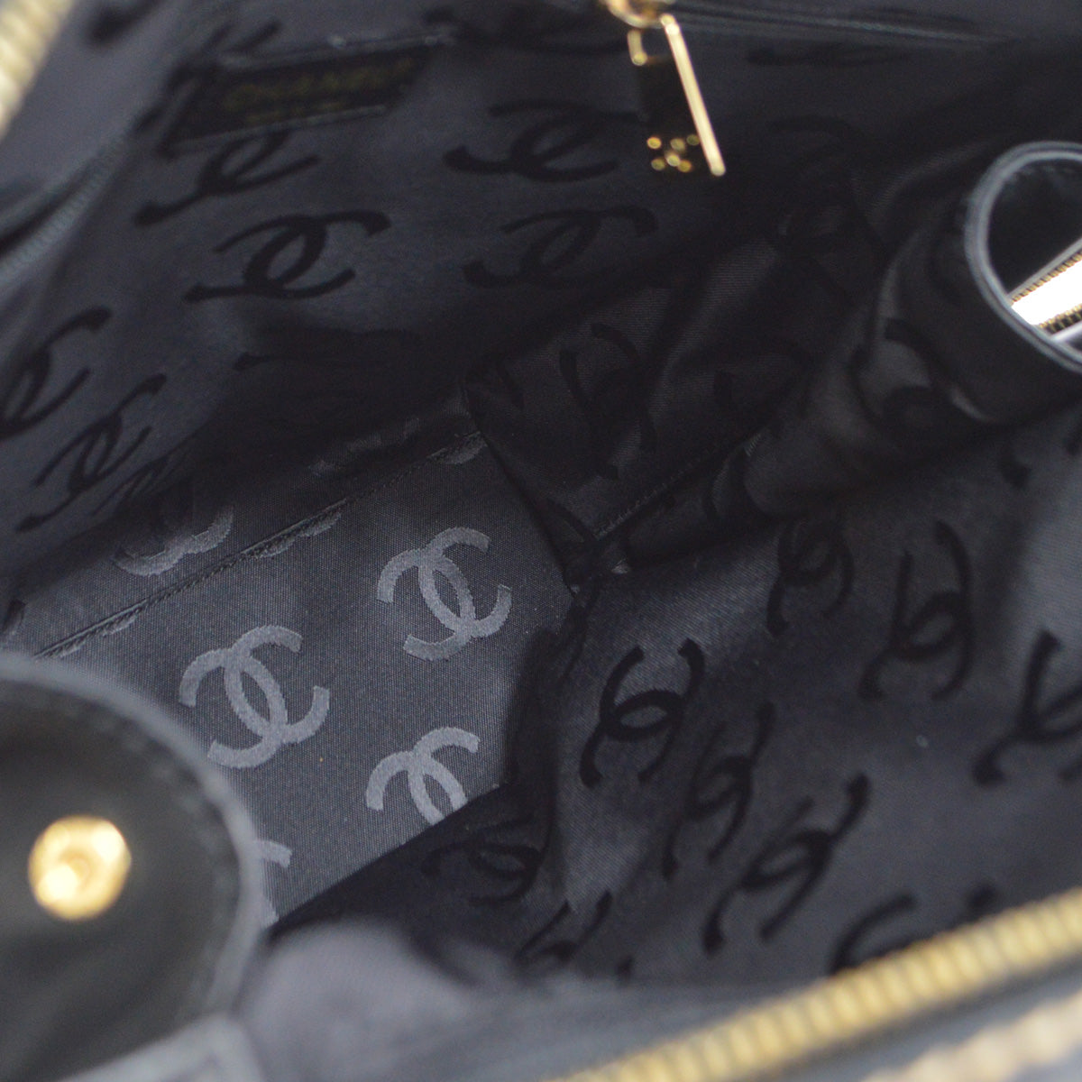 CHANEL 2001-2003 Wild Stitch Handbag Black Calfskin 97425