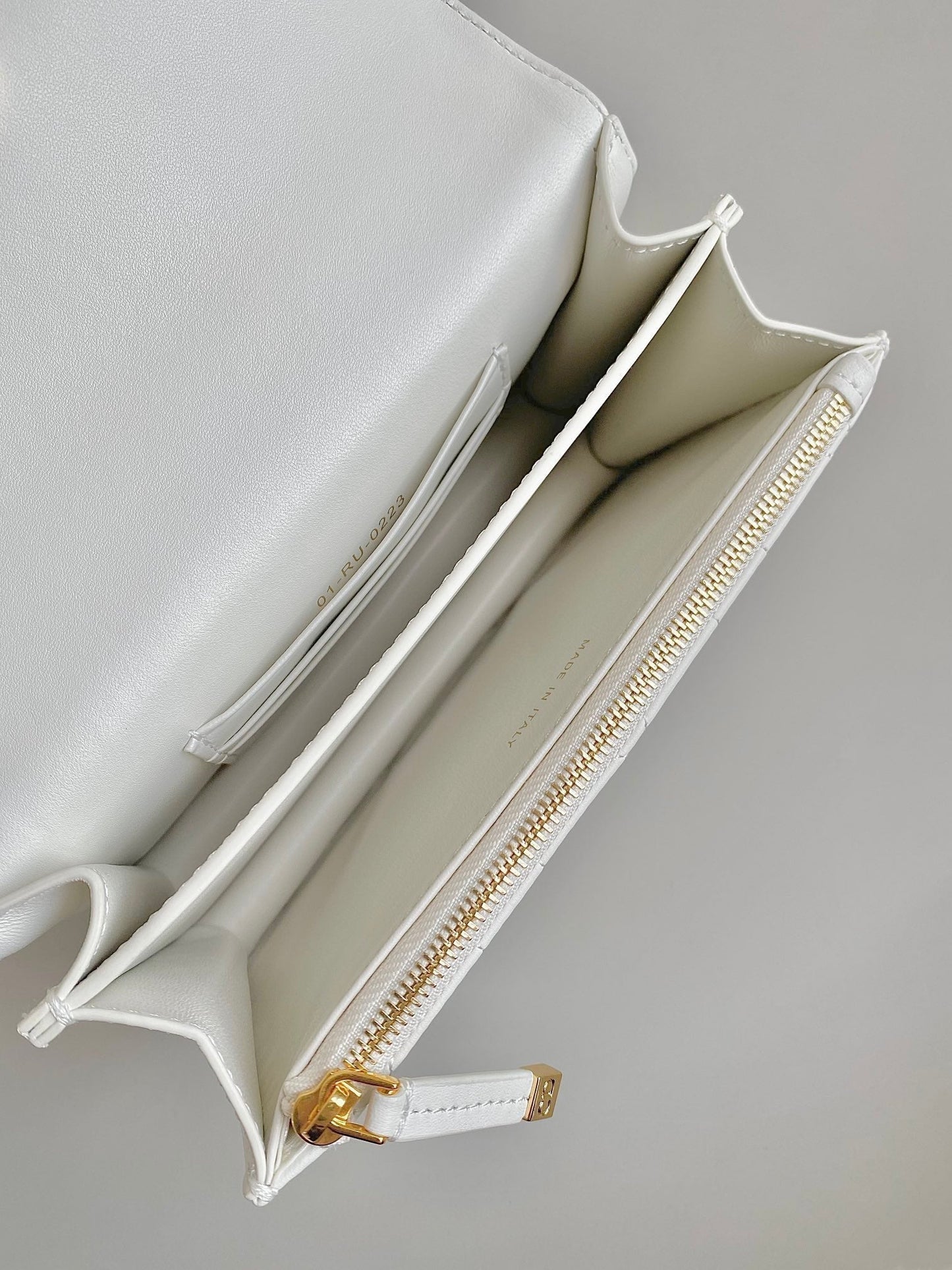 MINI CHAIN BAG 17 IN WHITE CALFSKIN Amelia