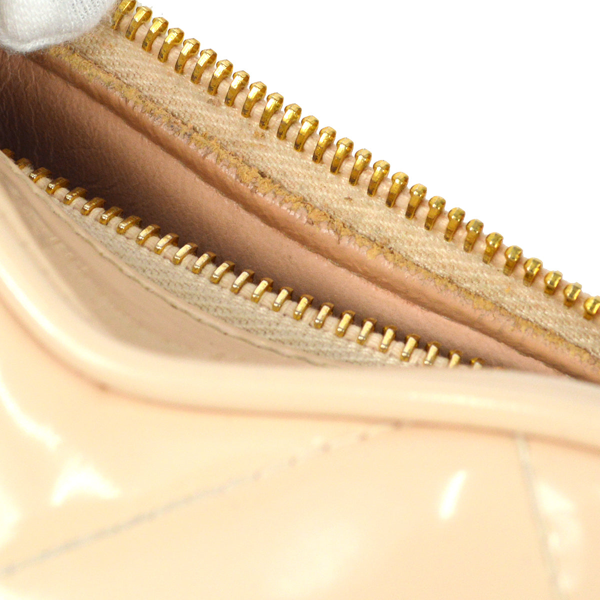 CHANEL Heart Vanity Chain Handbag Beige 67762