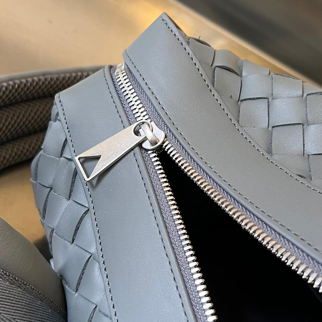BACKPACK 42 IN GREY CALFSKIN Amelia Amelia