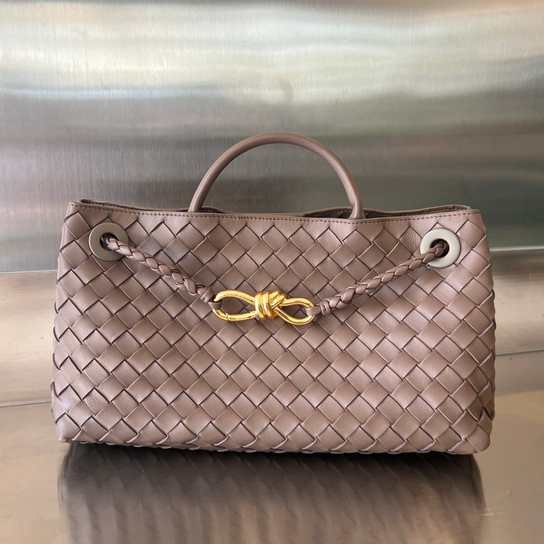 SMALL ANDIAMO 29 IN BEAVER BROWN LAMBSKIN Amelia Amelia