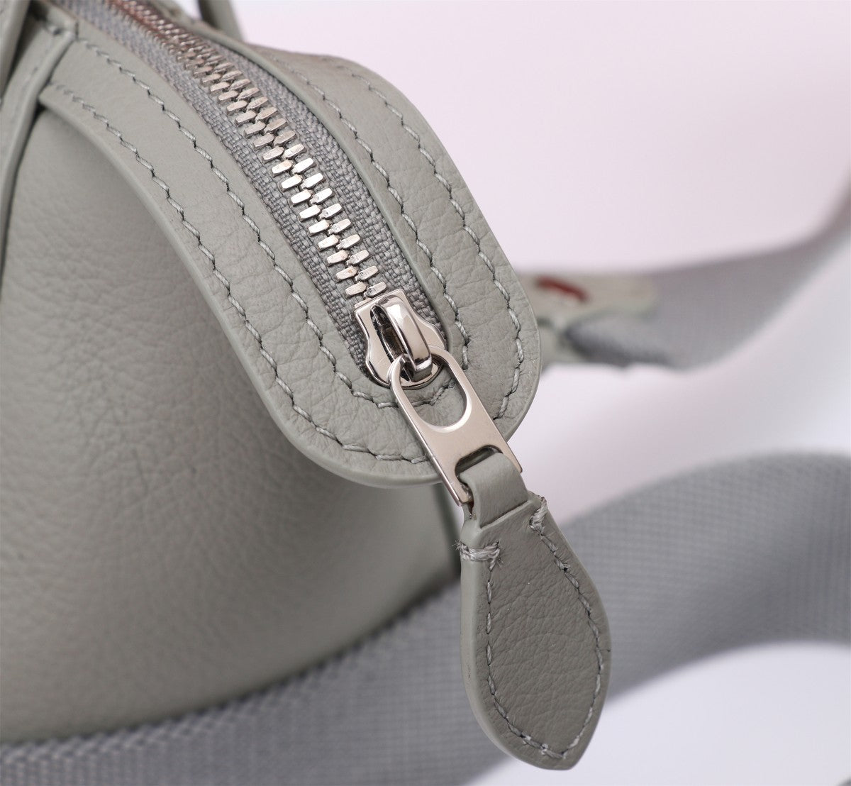 NANO SMILE BAG 18 IN HARBOR GRAY CALFSKIN Amelia