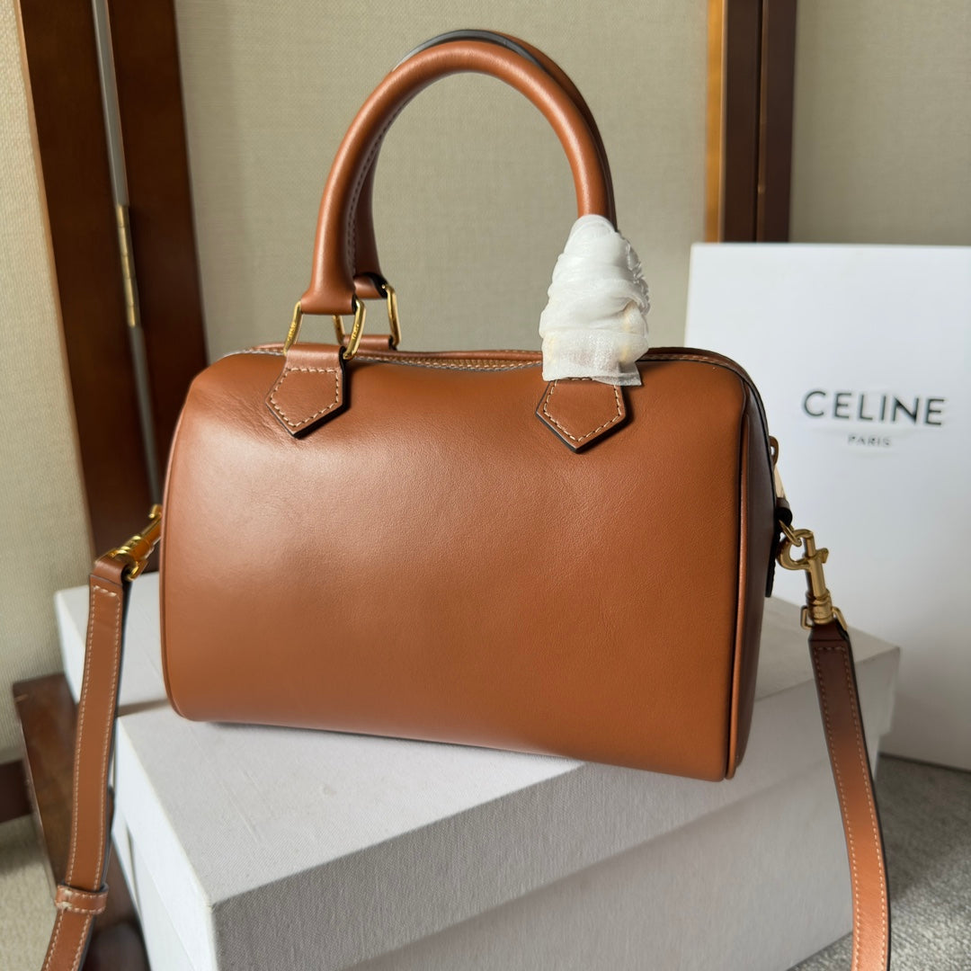 EMBOSSED CELINE TOP HANDLE BAG 20 IN BROWN CALFSKIN Amelia