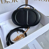 SIGNATURE 18 OVAL BAG IN BLACK CALFSKIN Amelia