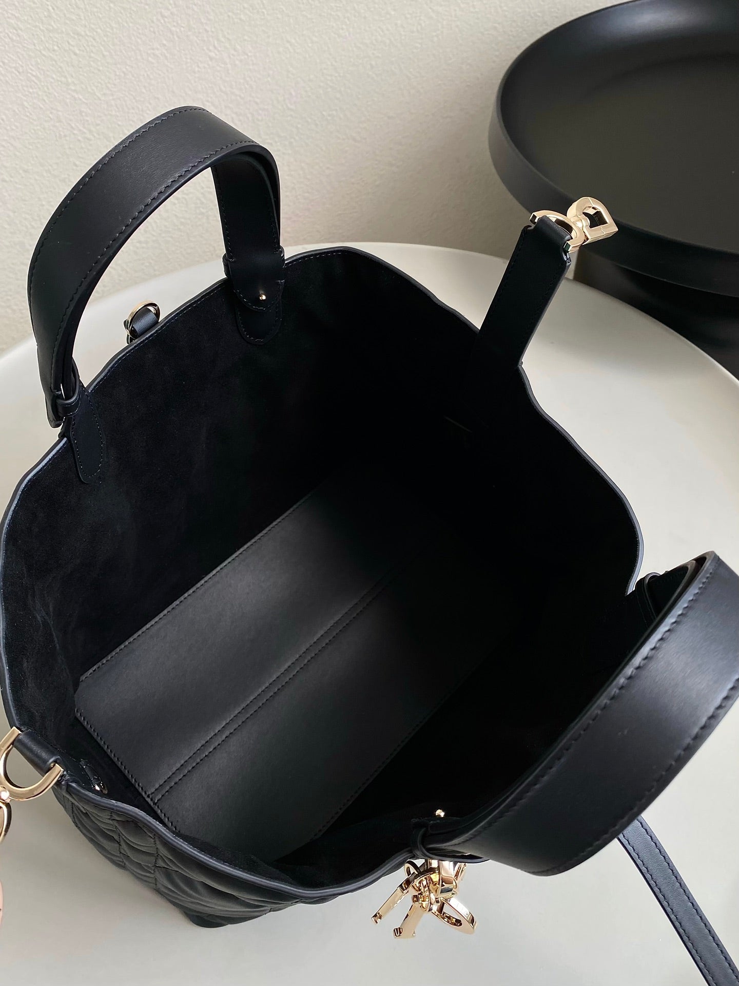 TOUJOURS 28 BAG IN BLACK LAMBSKIN Amelia