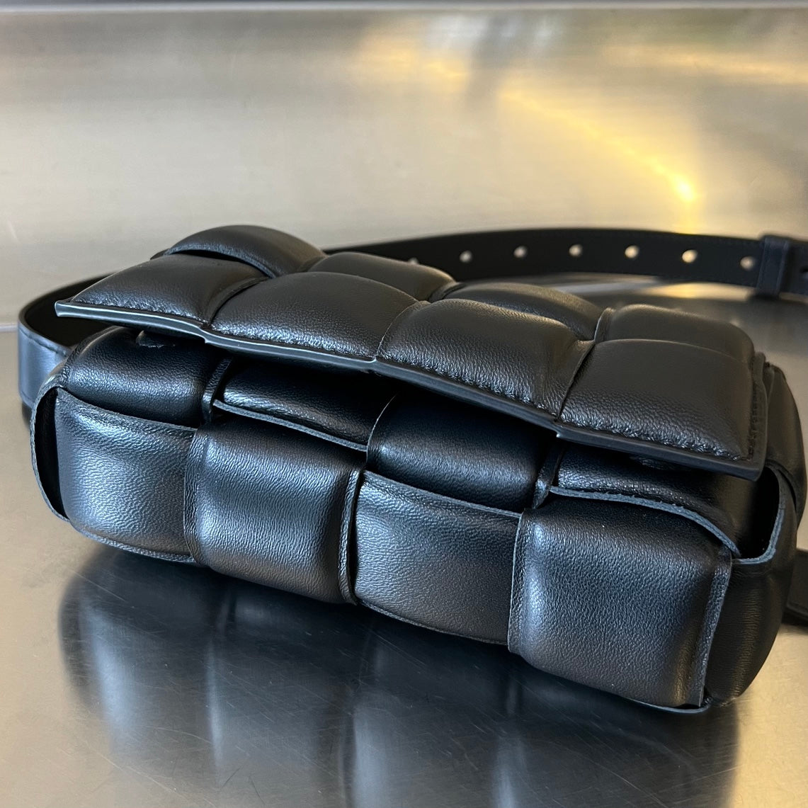MINI CASSETTE 18 IN BLACK LAMBSKIN Amelia