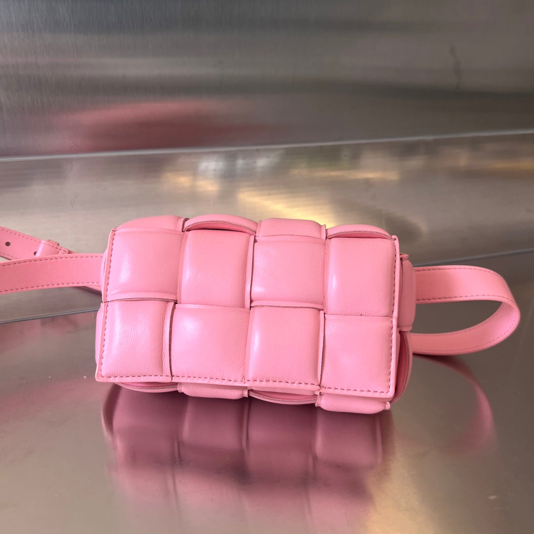 MINI CASSETTE 18 IN LIGHT PINK LAMBSKIN Amelia