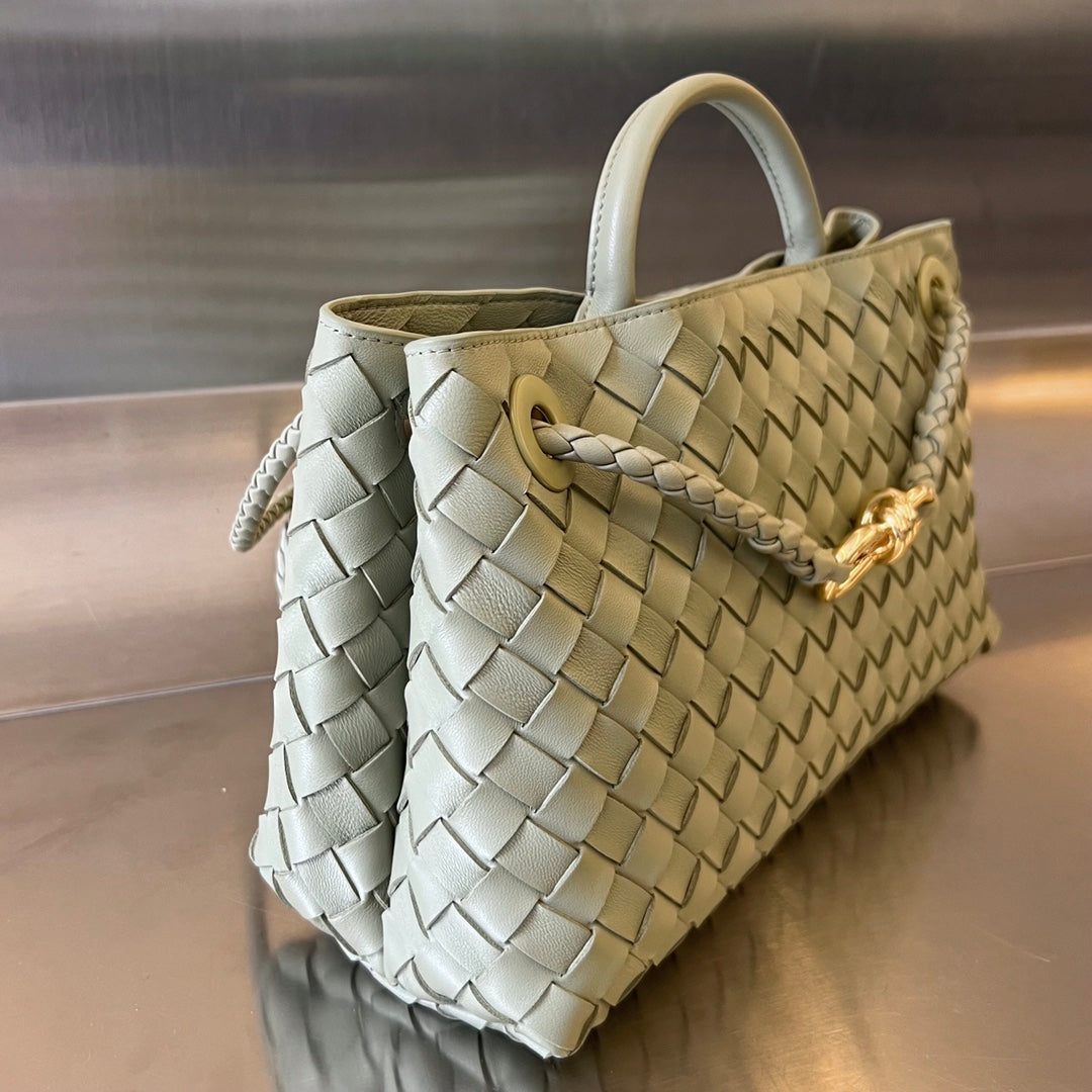 SMALL ANDIAMO 29 IN ECRU BEIGE LAMBSKIN Amelia