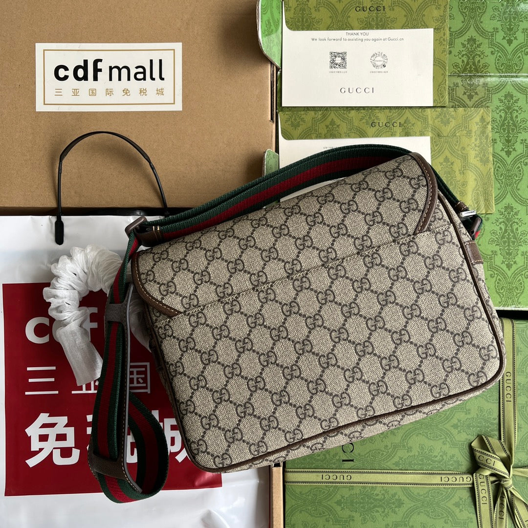 OPHIDIA MEDIUM MESSENGER BAG 27 IN BEIGE AND EBONY GG CALFSKIN GREEN RED WEB STRIPE CANVAS Amelia