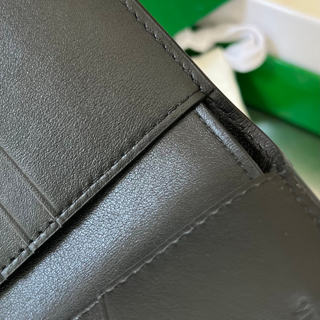 INTRECCIATO PICCOLO 11 BLACK CALFSKIN WALLET Amelia Amelia