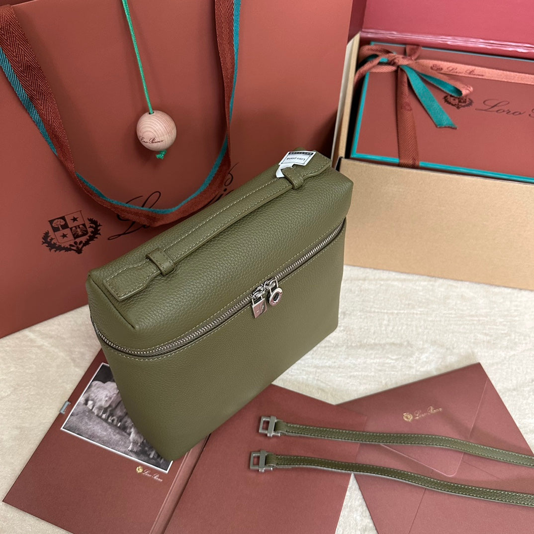 EXTRA POCKET BACKPACK L23.5 IN ARMY GREEN CALFSKIN WITH SILVER HARDWARE Amelia Bags