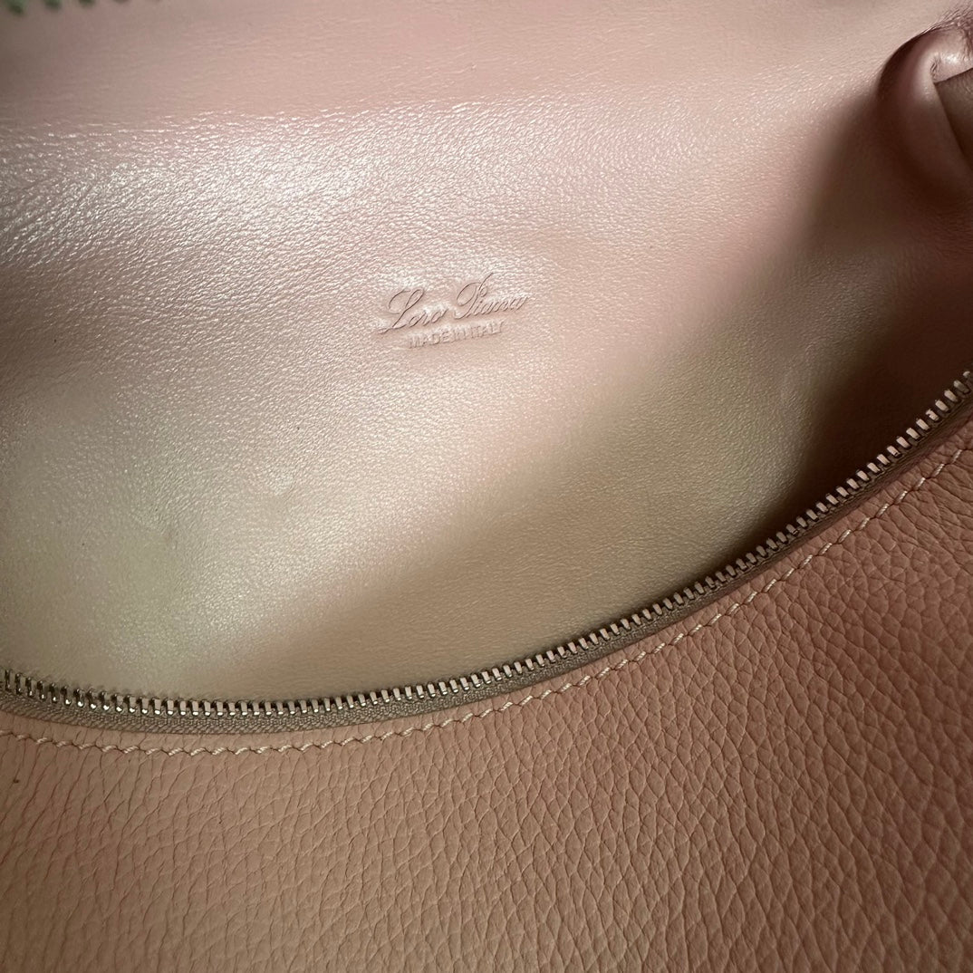 EXTRA POCKET BACKPACK L23.5 IN BAAmelia PINK CALFSKIN WITH SILVER HARDWARE Amelia Amelia