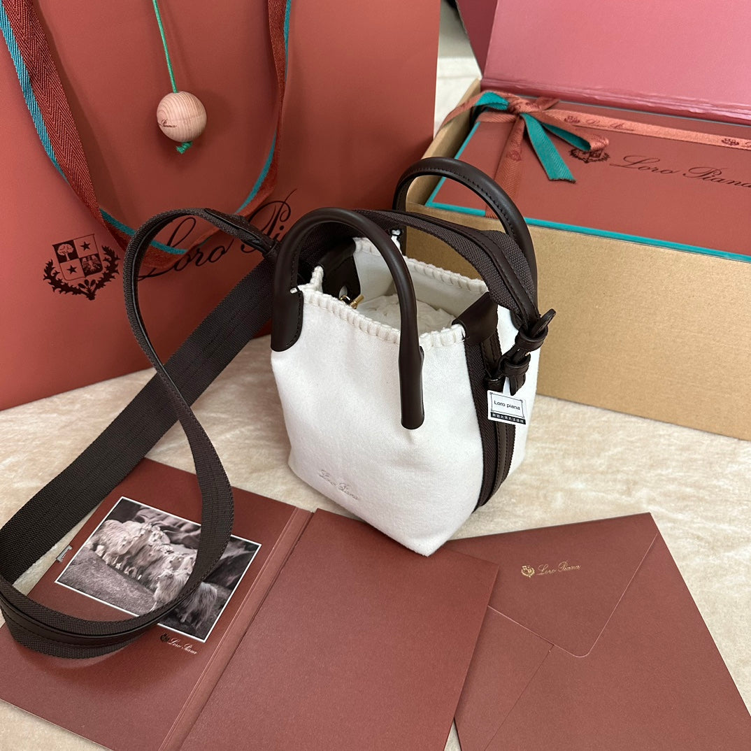 MICRO BALE BAG IN WHITE FABRIC AND DARK BROWN CALFSKIN Amelia