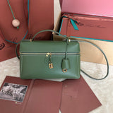 EXTRA BAG L27 IN JUNGLE GREEN SMOOTH CALFSKIN WITH GOLD HARDWARE Amelia Bags
