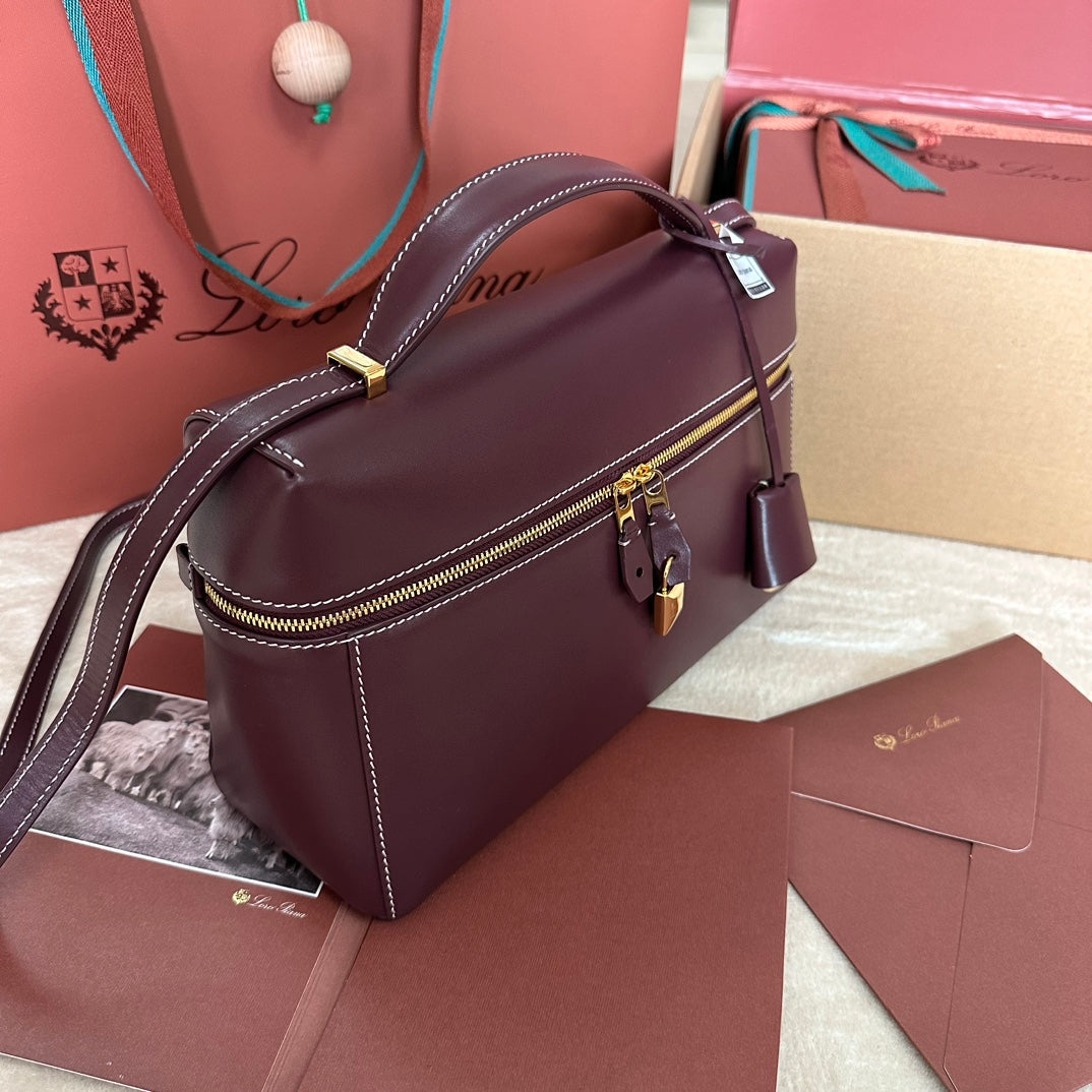 EXTRA BAG L27 IN WINE PURPLE SMOOTH CALFSKIN WITH GOLD HARDWARE Amelia Amelia
