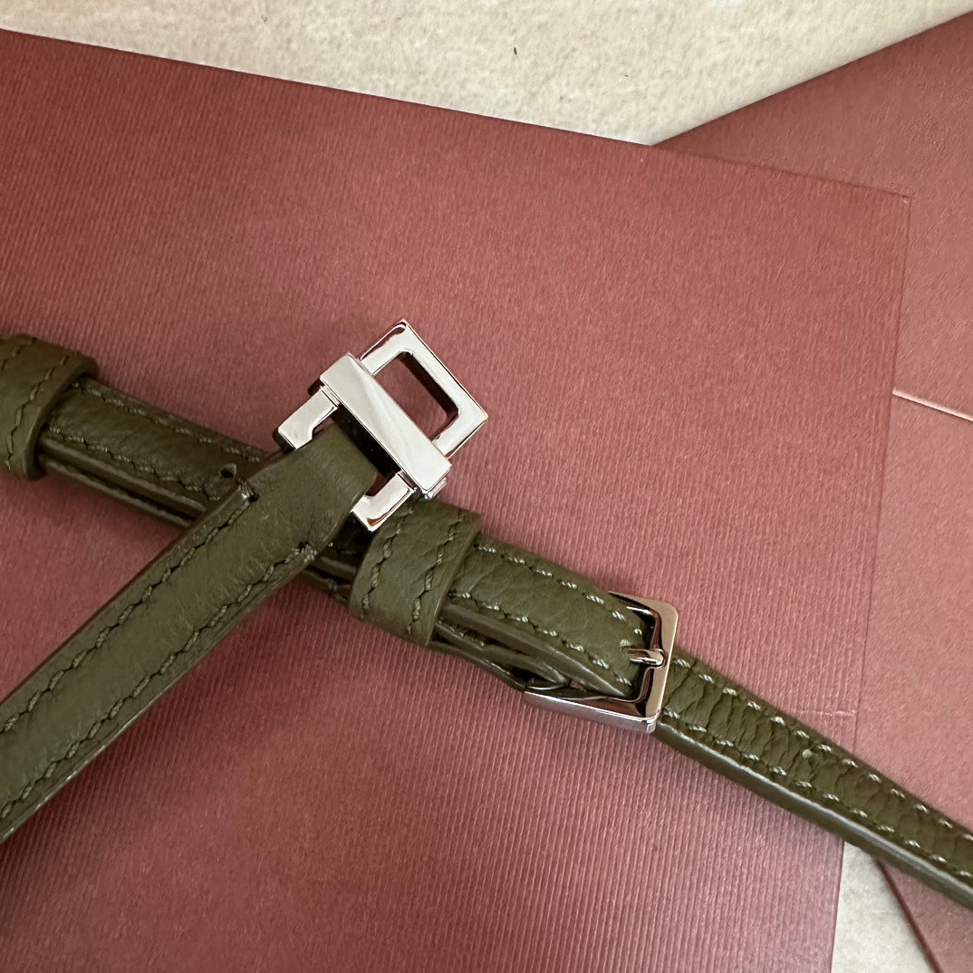 EXTRA POCKET L19 IN OLIVE GREEN CALFSKIN WITH SILVER HARDWARE Amelia