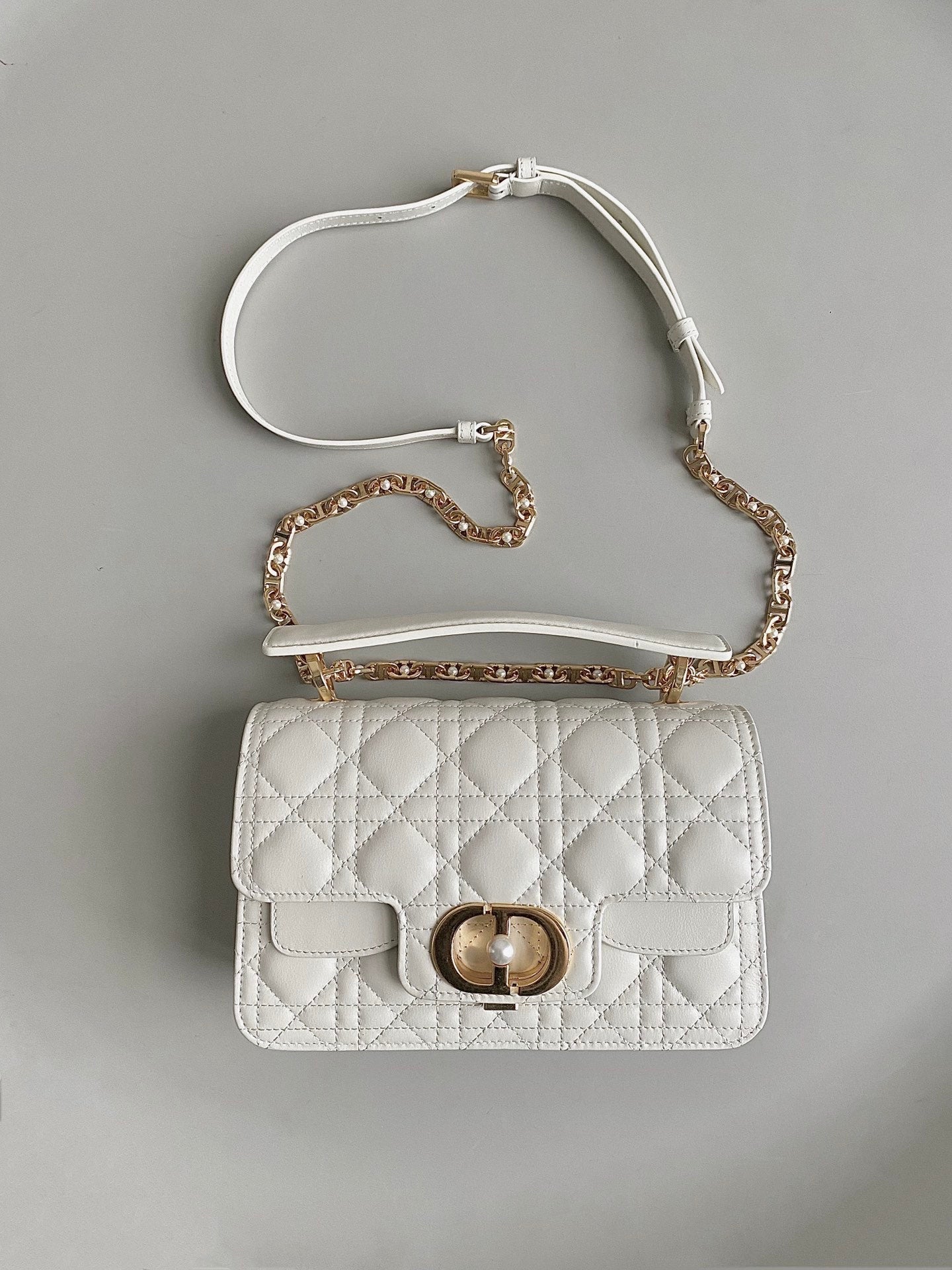 MINI JOLIE 22 BAG WHITE CALFSKIN Amelia