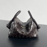 SMALL TOP HANDLE LOOP 19 IN CHOCOLATE CALFSKIN Amelia