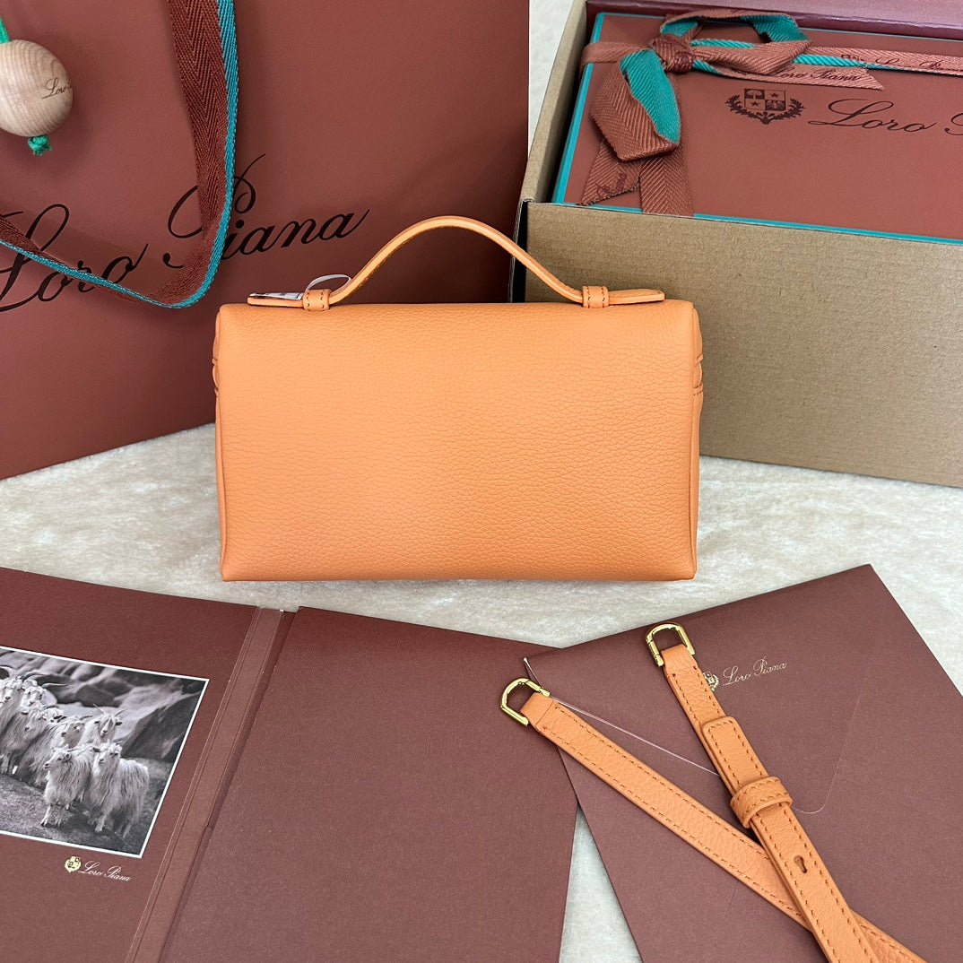 EXTRA POCKET L19 IN MANGO ORANGE GRAINED CALFSKIN WITH GOLD HARDWARE Amelia Bags