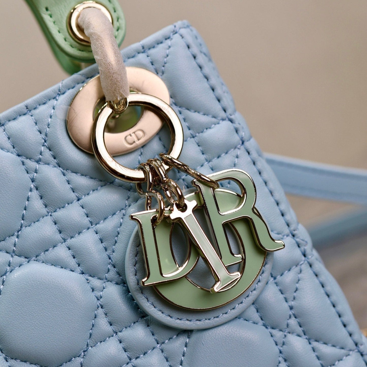 MINI LADY BAG 17 IN BAAmelia BLUE QUILTED MACROCANNAGE CALFSKIN GREEN STRAP