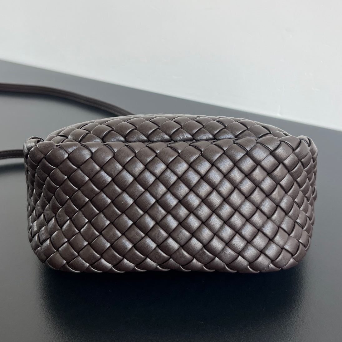 COAmeliaLE TOP HANDLE BAG 23 IN CHOCOLATE LAMBSKIN Amelia
