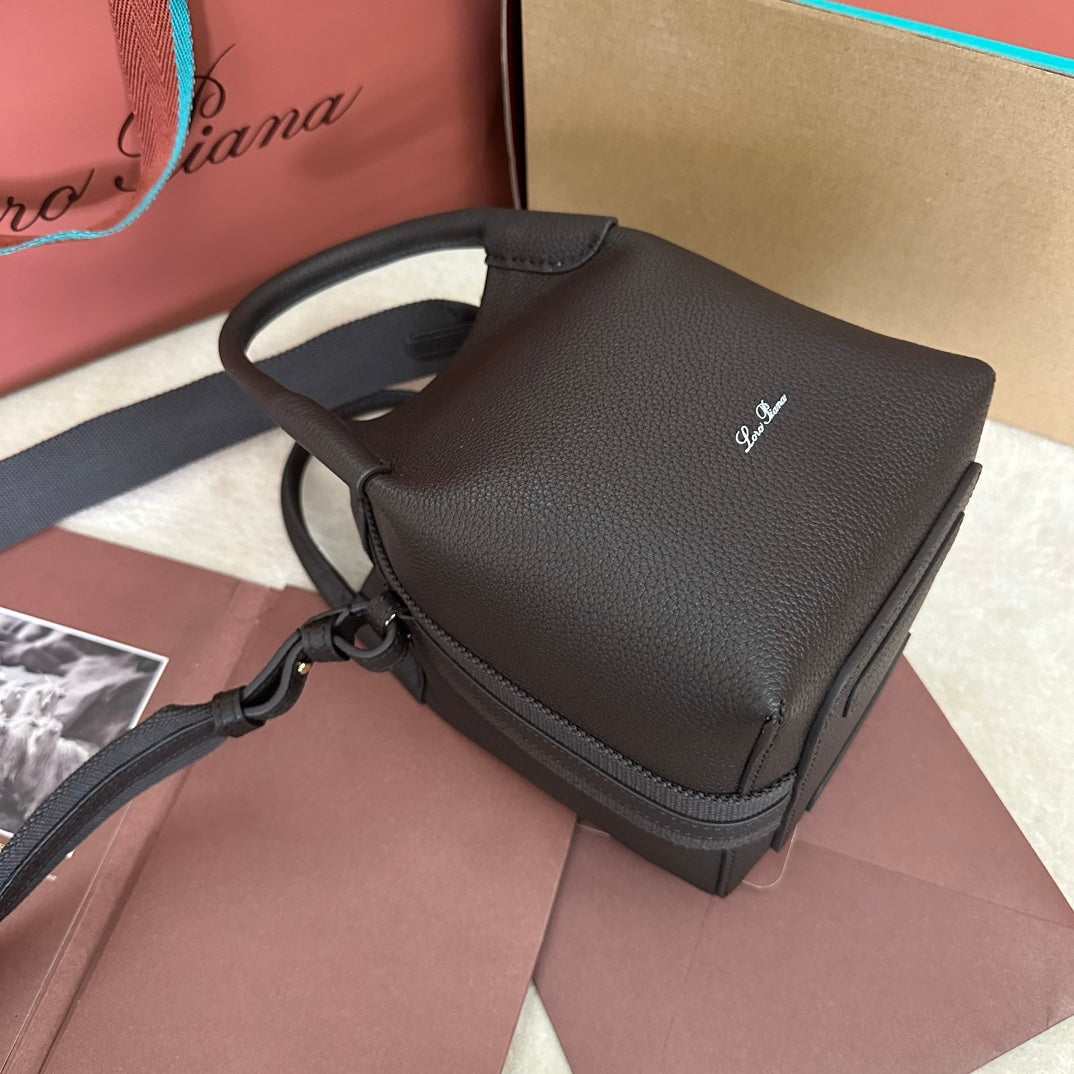 MICRO BALE BAG IN CHOCOLATE BROWN CALFSKIN by Amelia