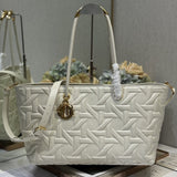 LARGE 41 TOUJOURS BAG IN WHITE MACROCANNAGE LAMBSKIN Amelia