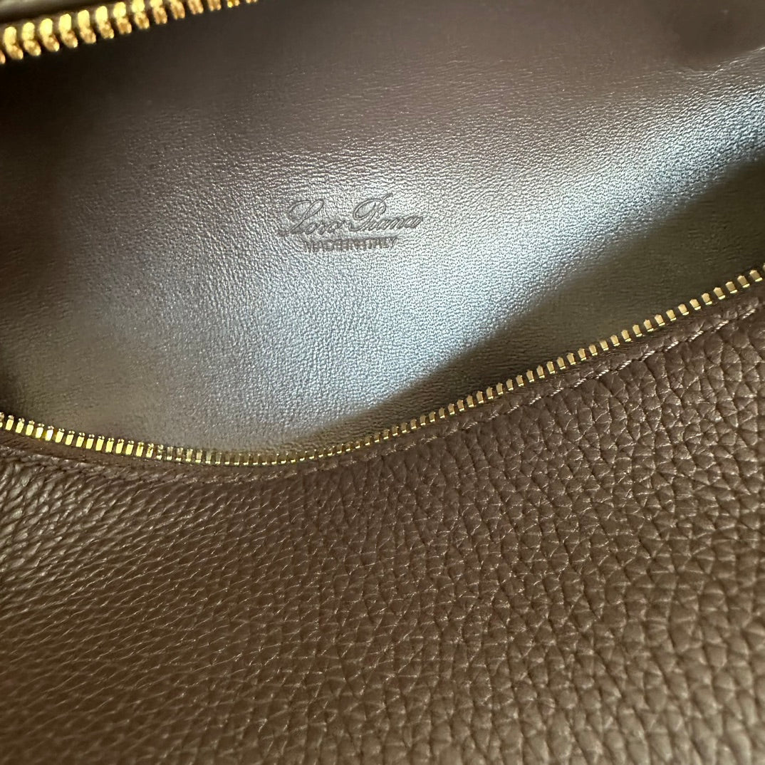 EXTRA POCKET L19 IN DARK BROWN CALFSKIN WITH GOLD HARDWARE Amelia Bags