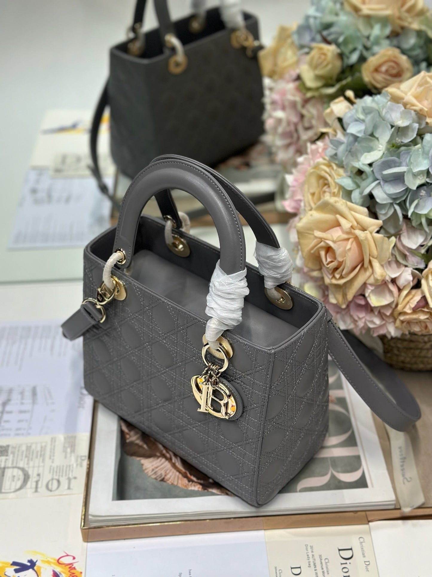 LADY SMALL BAG 24 IN GREY MACROCANNAGE LAMBSKIN GOLD HARDWARE Amelia