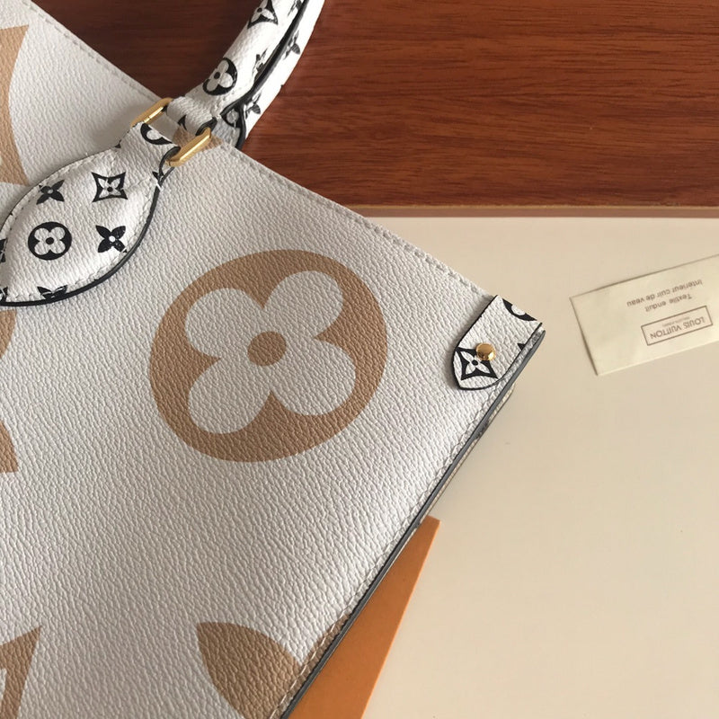Fan Fashion Lu-Vi bags - 17385