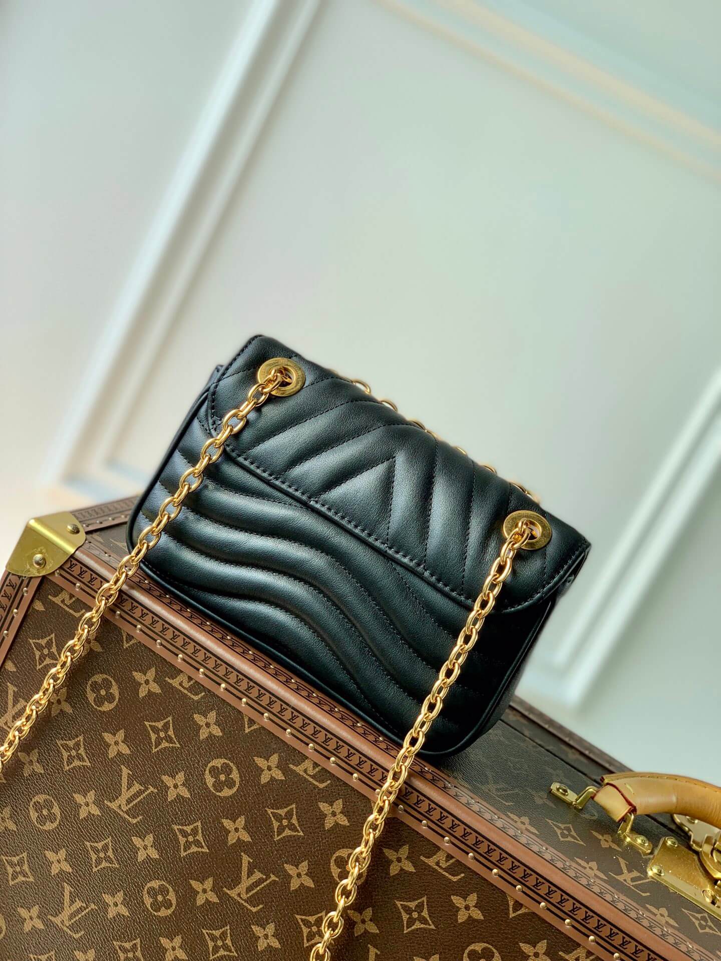 M20687 New Wave black 21cm COWHIDE REAL LEATHER discount