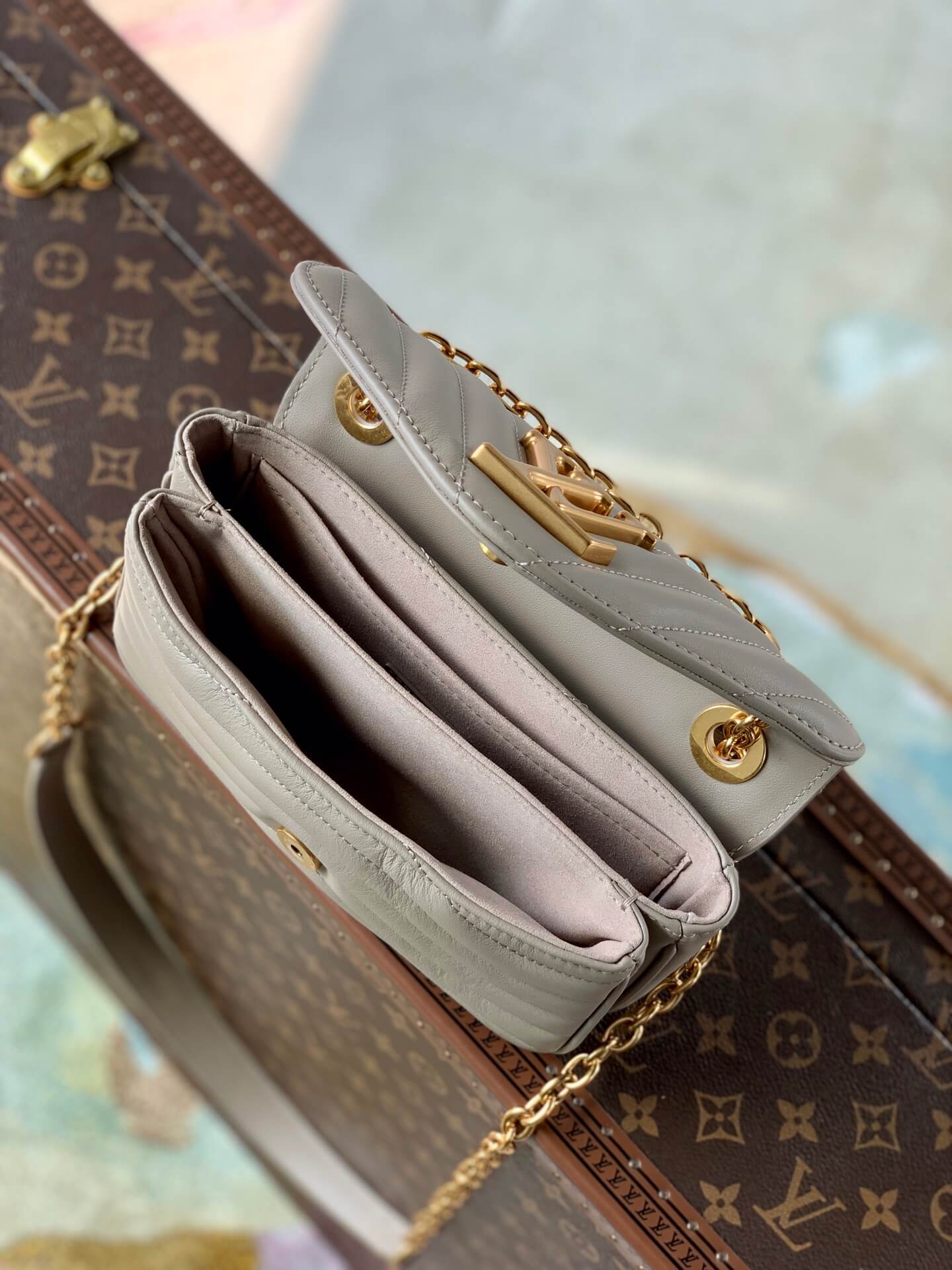M20838 New Wave grey 21cm COWHIDE REAL LEATHER
