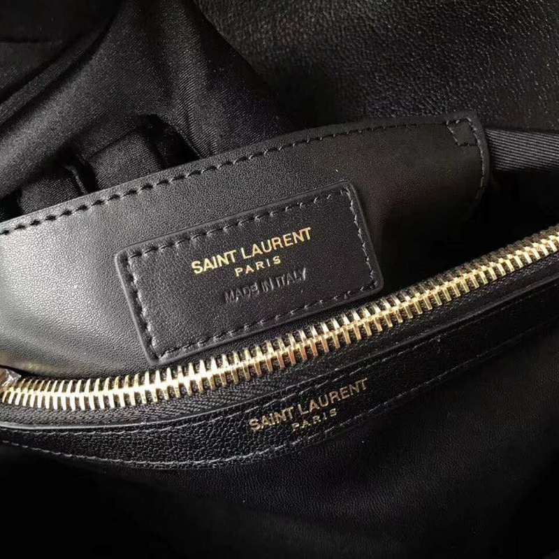 Amelia - YSL Bag - 2661