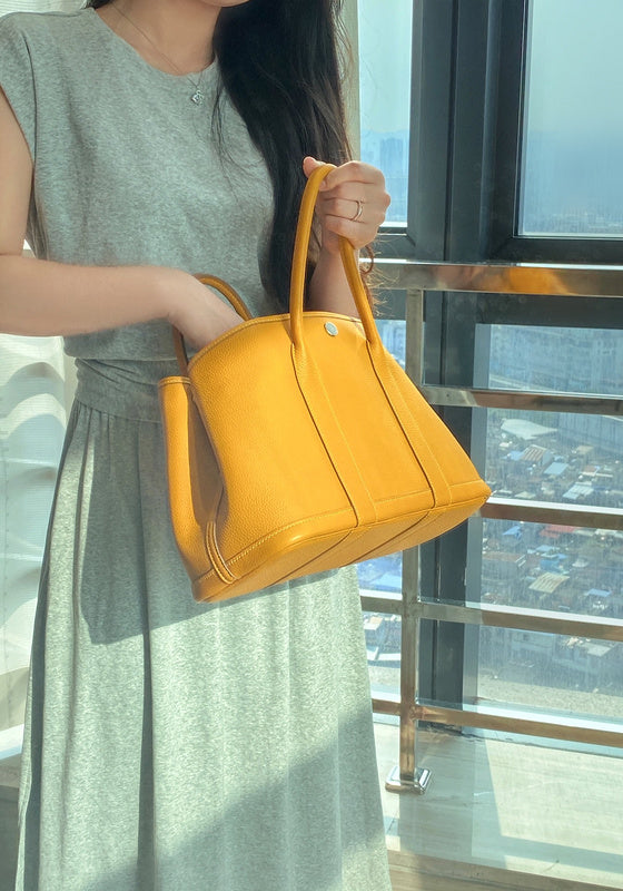 Amelia - HMS Bags - 1751