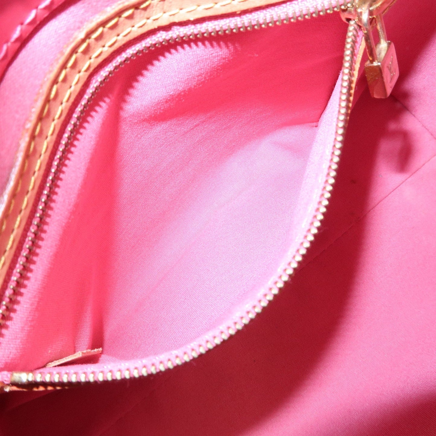 Louis Vuitton Monogram Vernis Lead PM Hand Bag Framboise M9132F