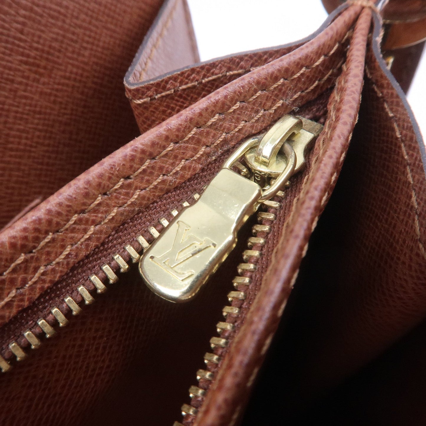 Louis Vuitton Monogram Courcelles Shoulder Bag Brown M51375