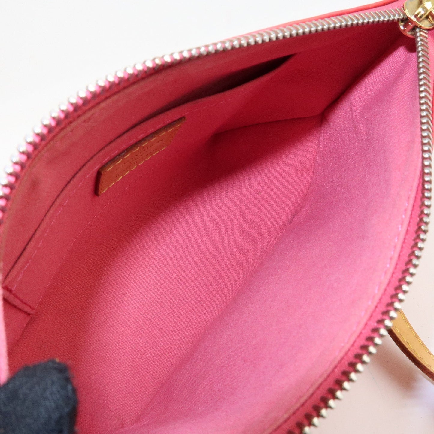 Louis Vuitton Monogram Vernis Minna Street Hand Bag M9146F