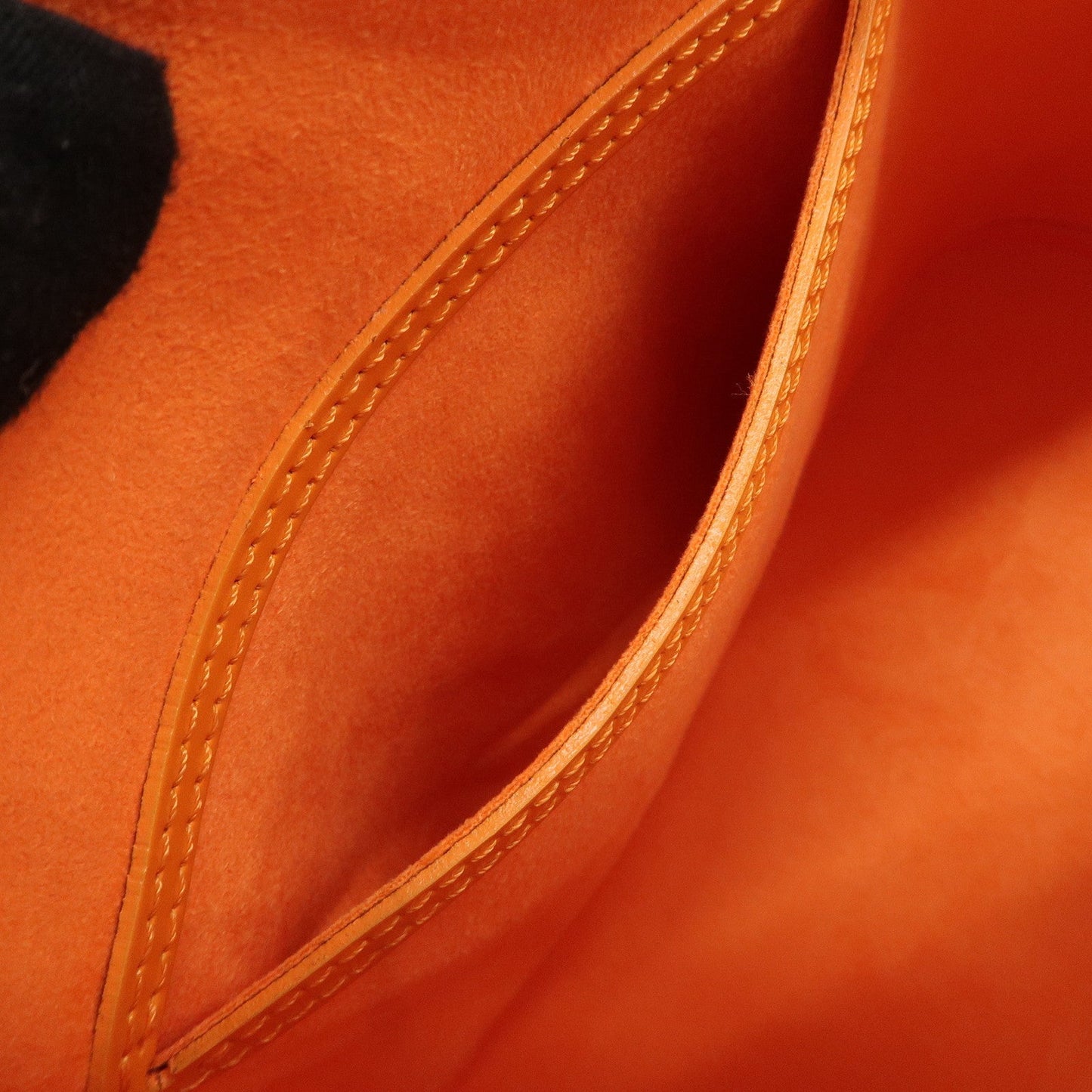 Louis Vuitton Epi Alma Hand Bag Mandarin Orange M5124H