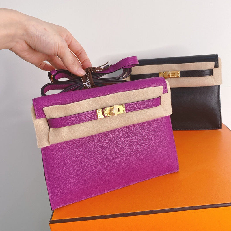 Amelia - HMS Bags - 1628