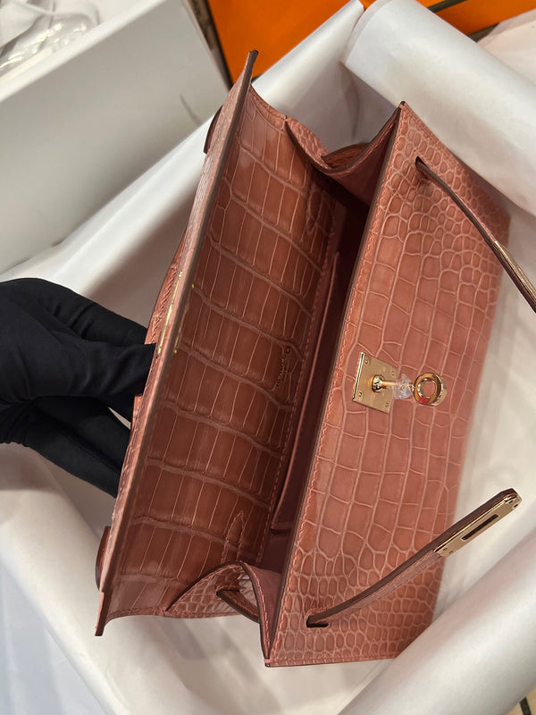 Amelia - HMS Bags - 1523