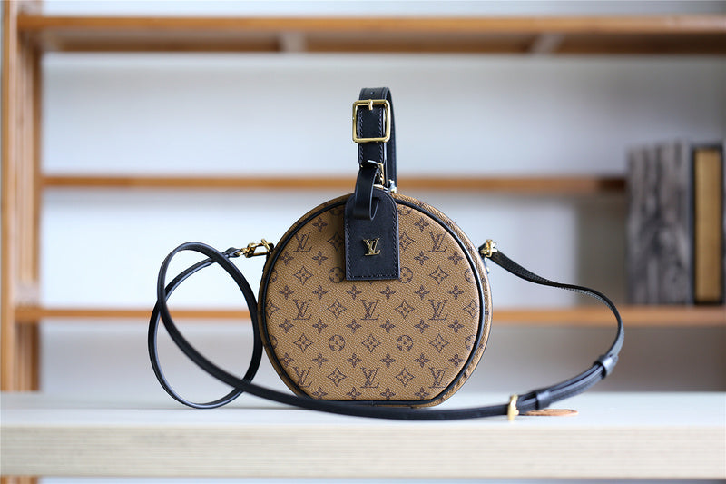 Fan Fashion Lu-Vi bags - 8320