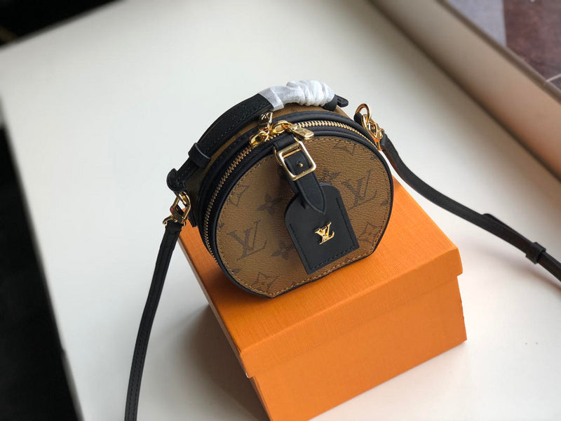 Fan Fashion Lu-Vi bags - 17832
