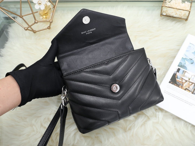 Amelia - YSL Bag - 3540