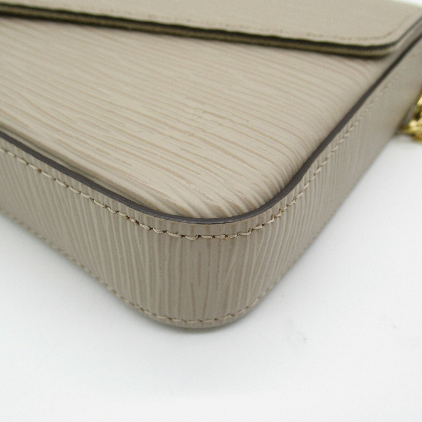 Louis Vuitton  Pochette Felicie Epi Leather Shoulder Bag