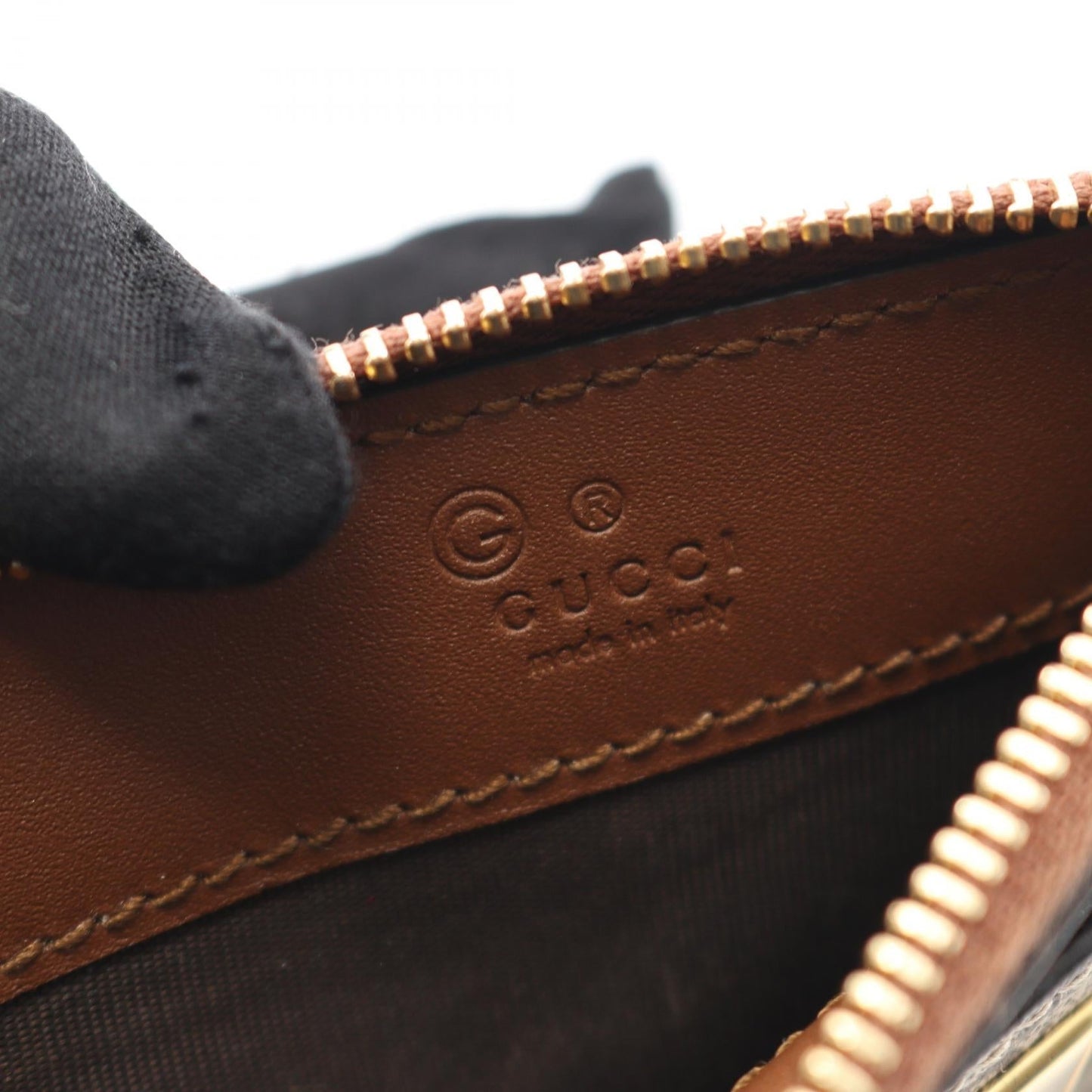 Gucci GG Supreme Leather Coin Case