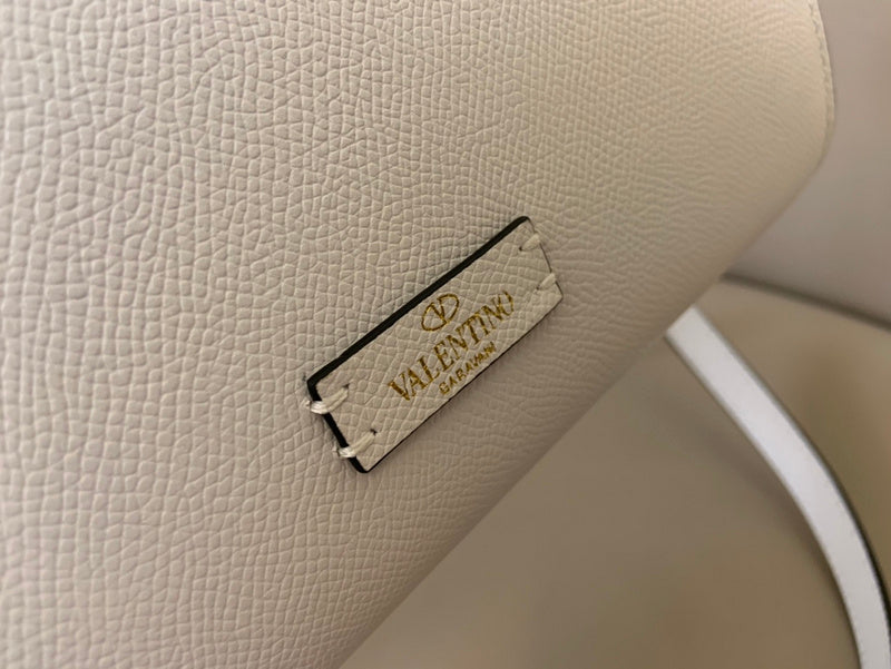 VAL LUXURY BAGS - FOR FASHION LOVERS  AFFORDABLE LUXURY BAGS- 426