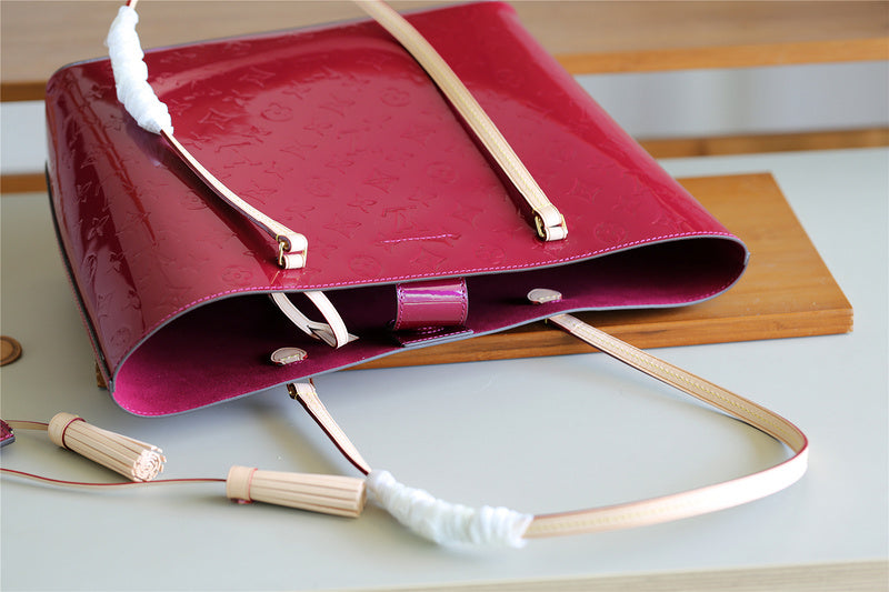 Fan Fashion Lu-Vi bags - 8104