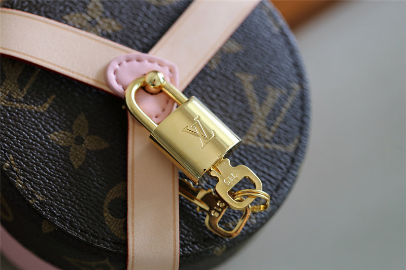 Fan Fashion Lu-Vi bags - 9356